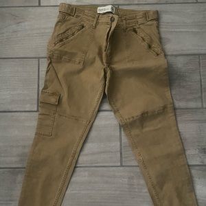 Abercrombie & Fitch Super Skinny Khaki Pants